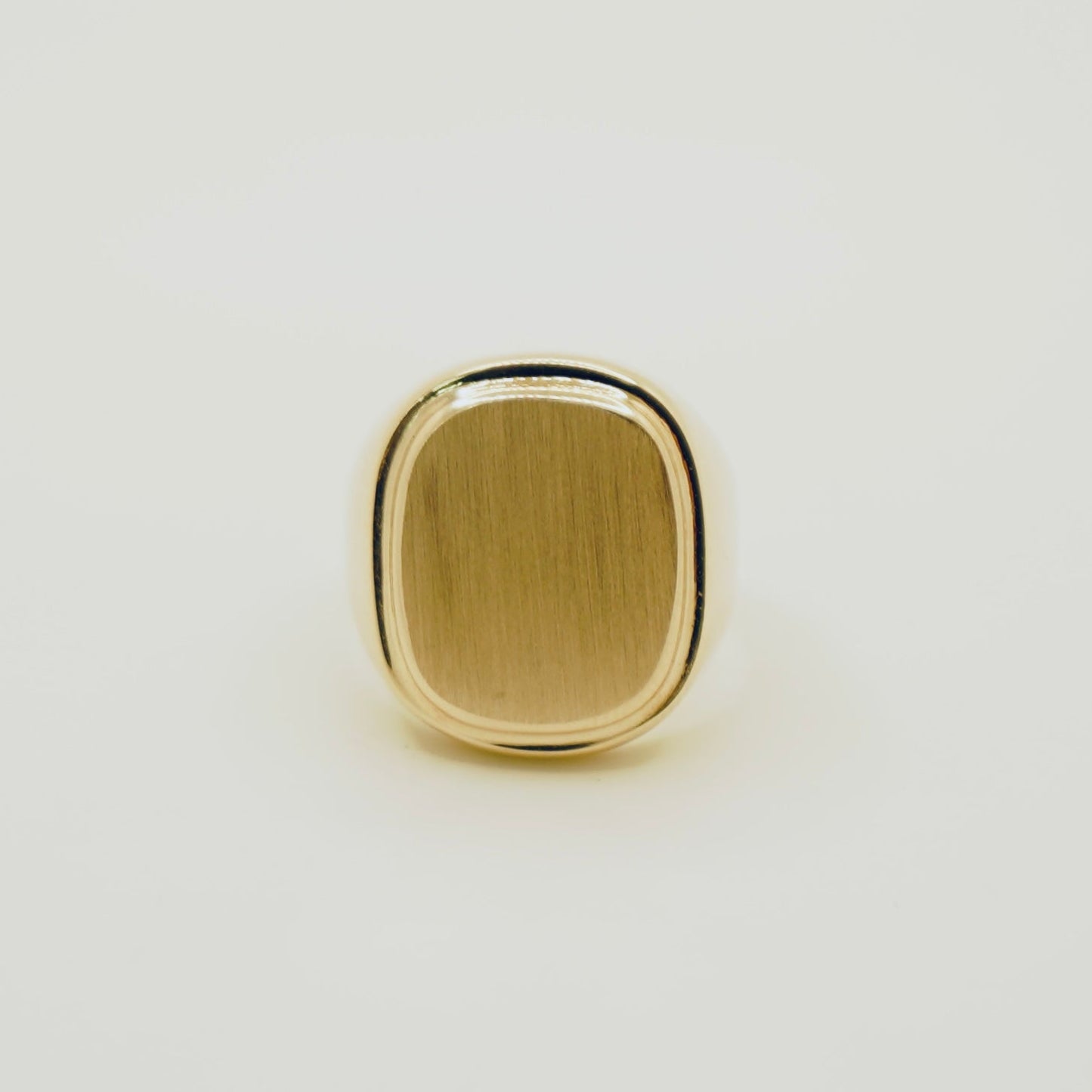 Solid 14K Yellow Gold Oval Signet Ring EJMR29814