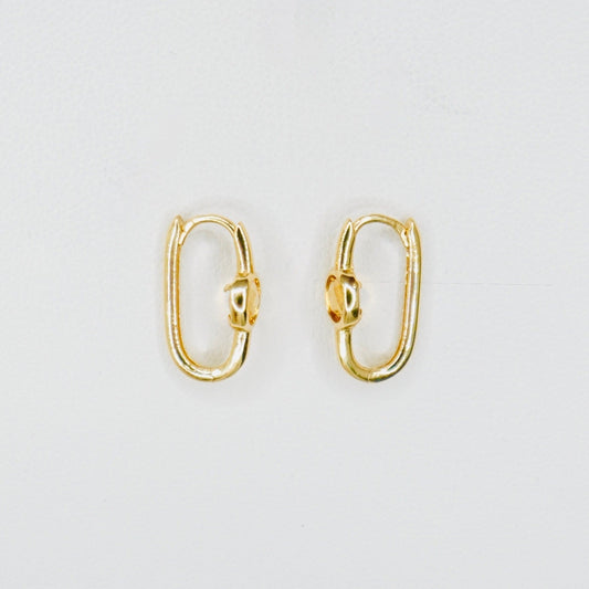 Very stylish and elegant, these oval stone earrings are crafted in high-quality 14K yellow gold with the stone featured being citrine. These earrings are the perfect mix of stylish and chic, amazing for everyday wear. 
A pair weighs 2 grams 
One earring measures 1/2 inch long.
FREE USPS Priority Mail shipping!
FREE leatherette jewelry box!
Made in Italy