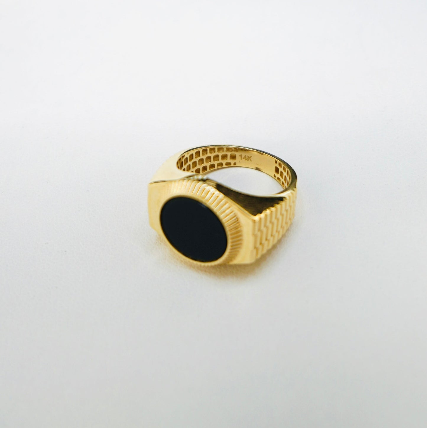 Solid 14K Yellow Gold Fluted Onyx Ring EJRG1576