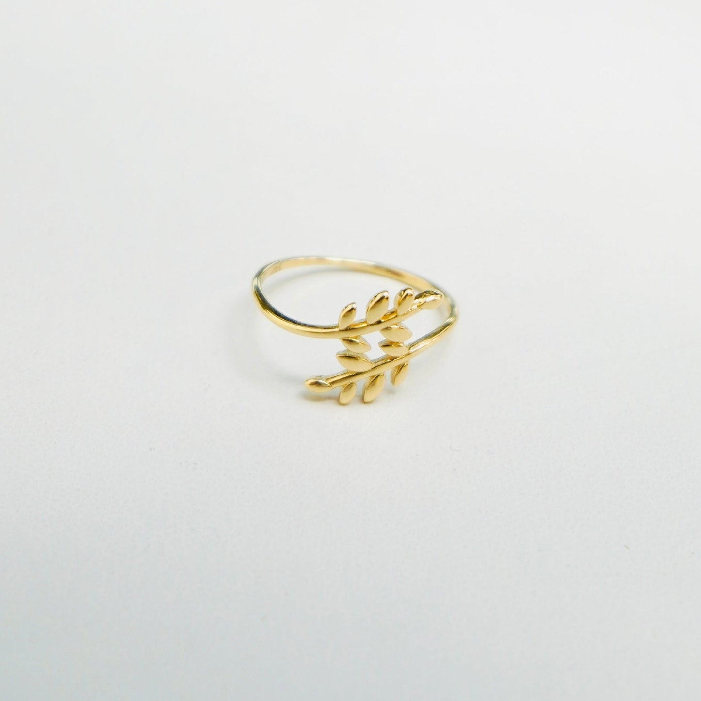 Solid 14K Yellow Gold Dainty Leaf Ring