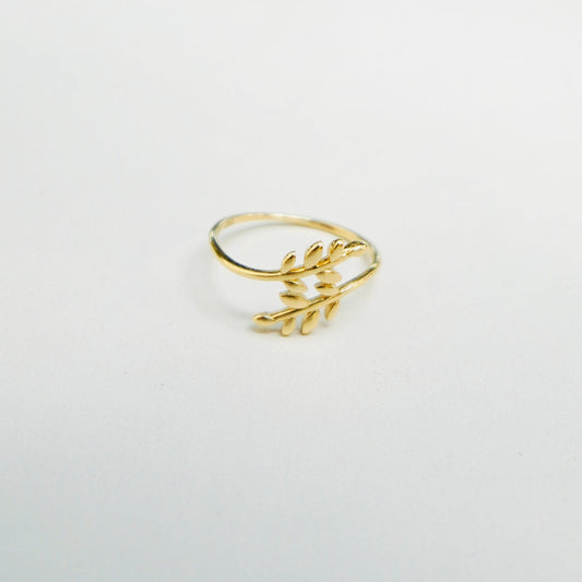 Solid 14K Yellow Gold Dainty Leaf Ring