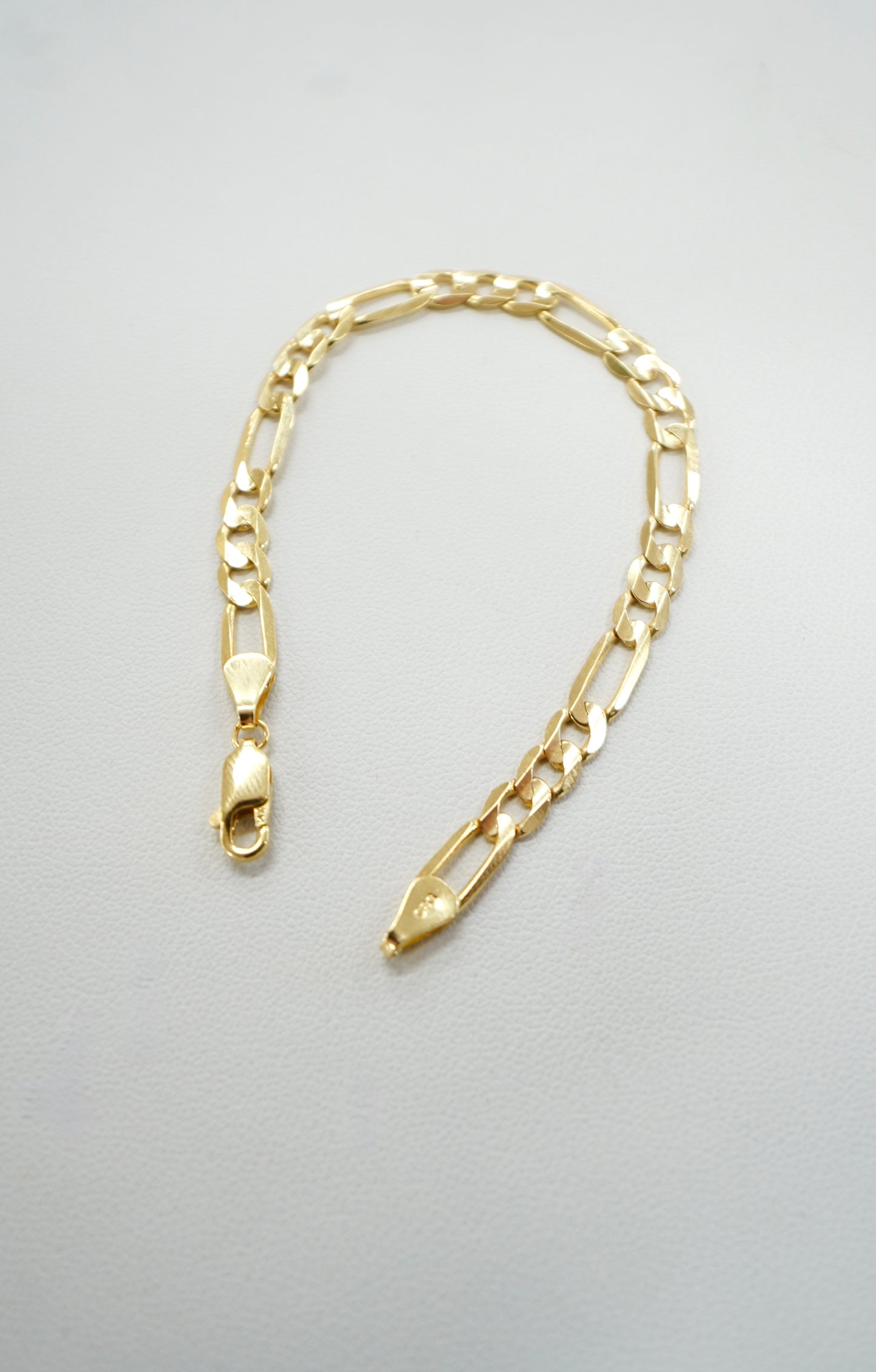 14K Yellow Gold Figaro Bracelet