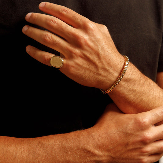 Solid 14K Yellow Gold Oval Signet Ring EJMR29814