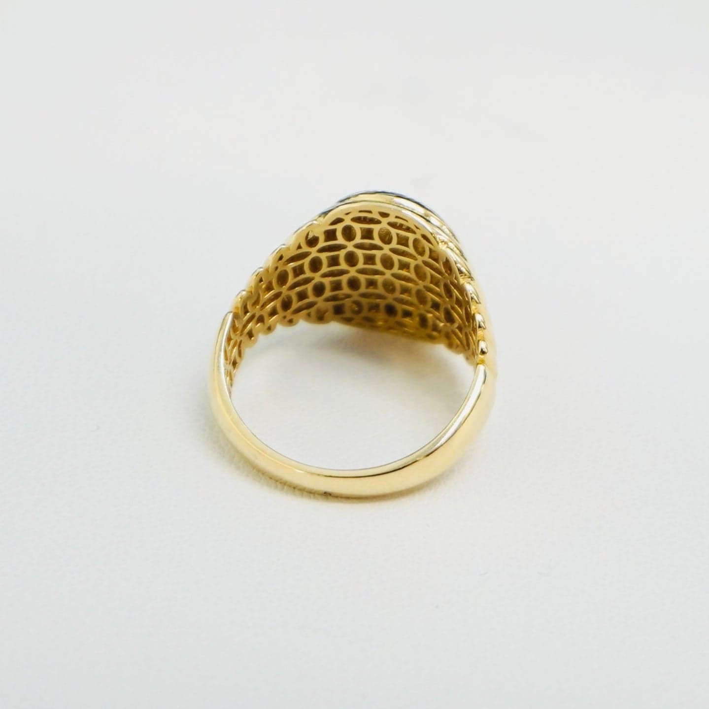 Solid 14K Yellow Gold Black Onyx Oval Ring thumbnail 5