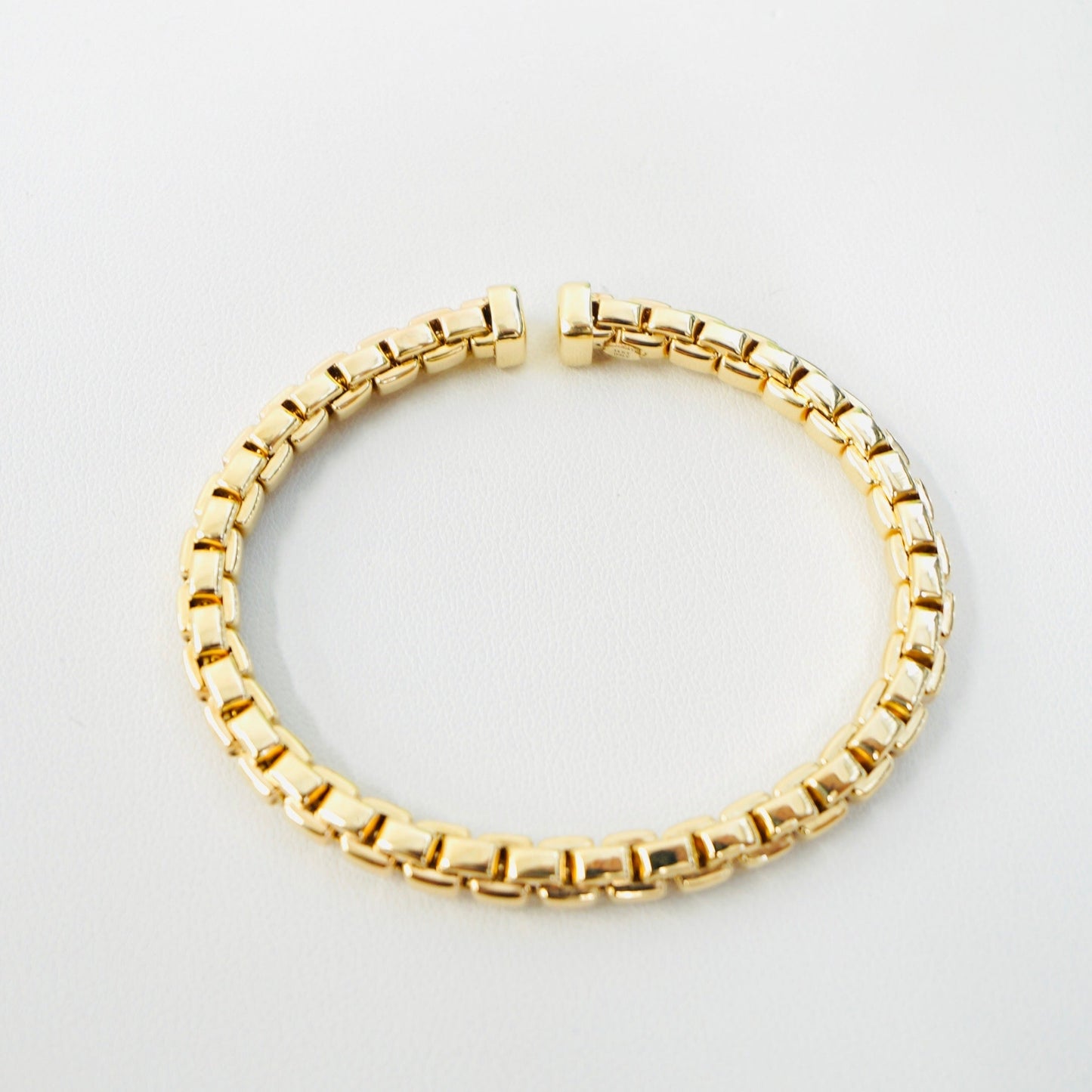 14K Yellow Gold Round Box Bangle