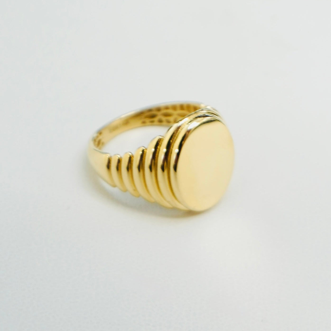 Solid 14K yellow gold Groove Oval Men's Signet Ring EJRG1643