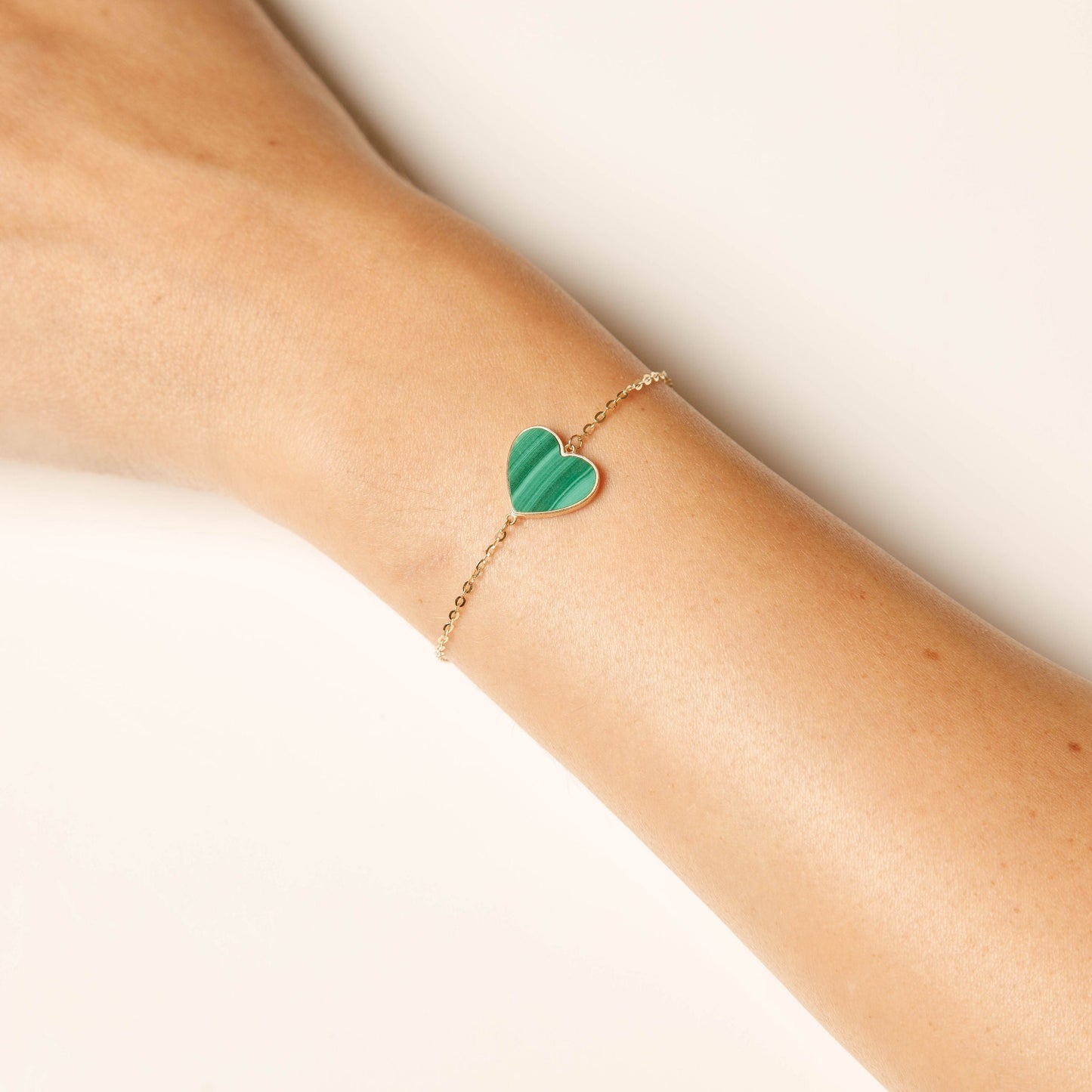 Solid 14K Yellow Gold Malachite Heart Bracelet EJAB205