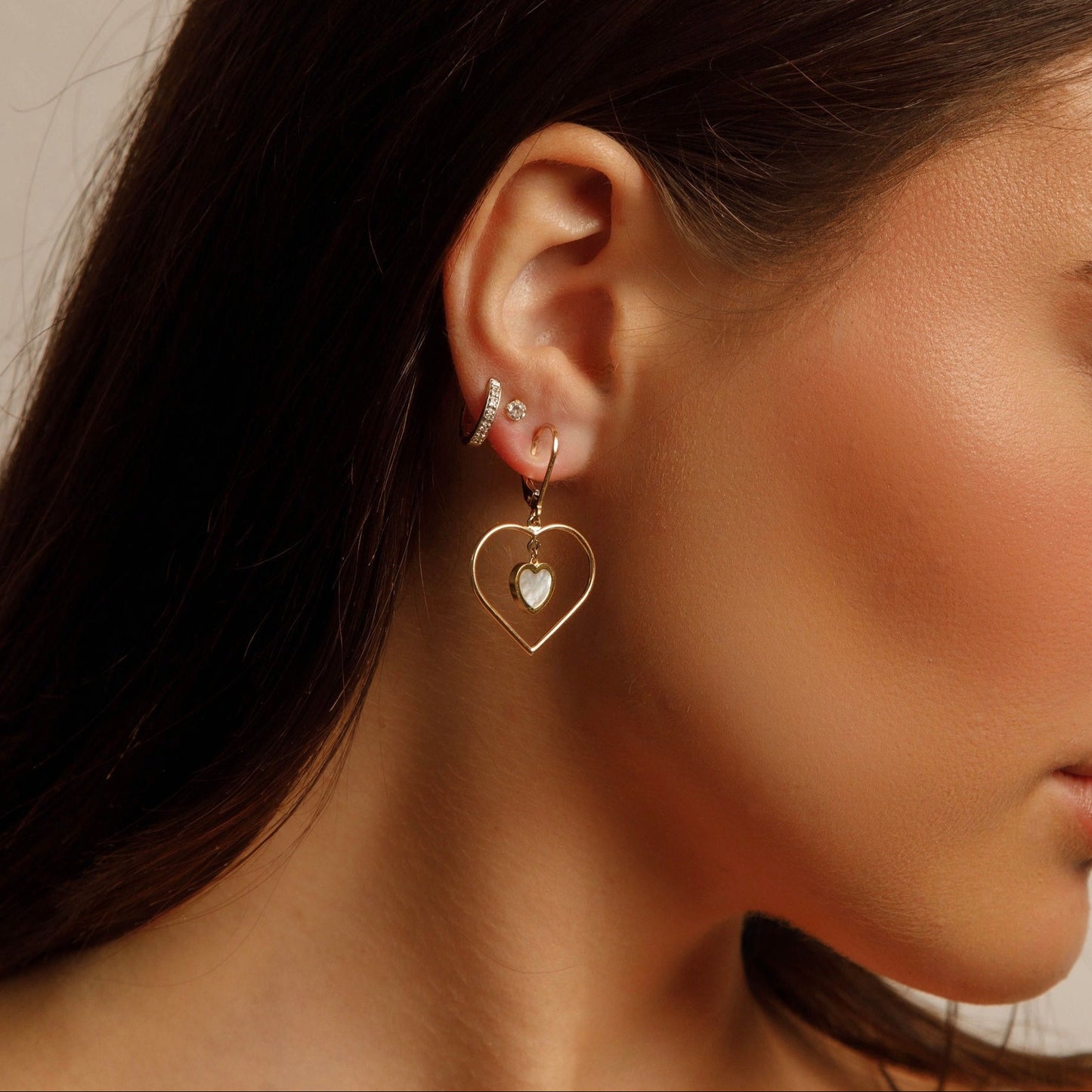 14K Yellow Gold Mother of Pearl Heart Earrings EJER0960